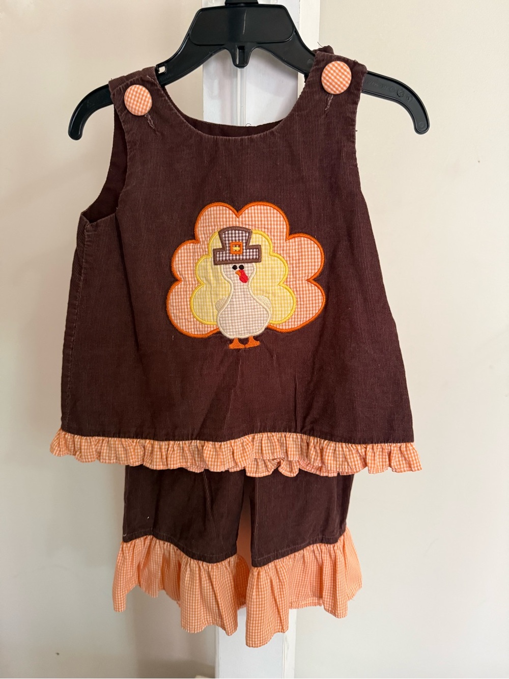 Curls & Twirls Thanksgiving Outfit